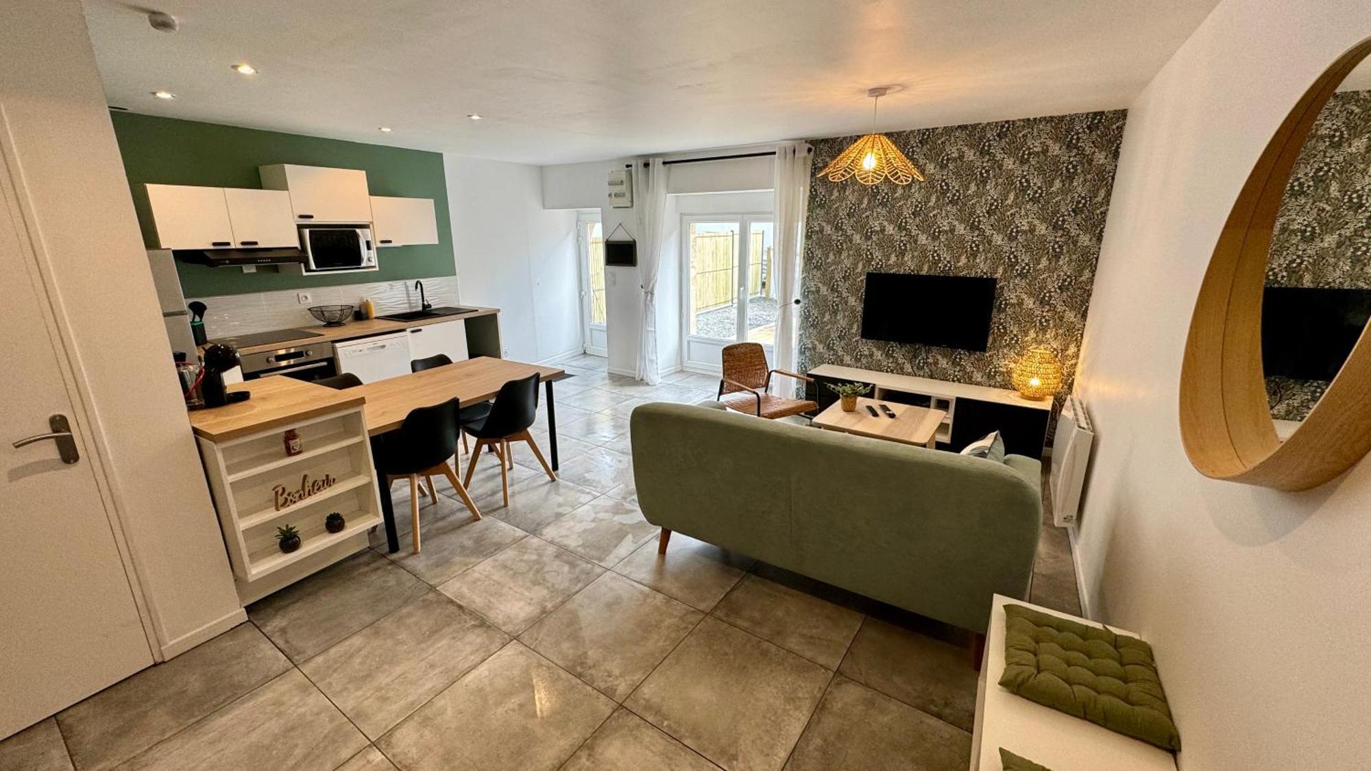 Petite Maison En Pierre Au Pied De La Voie Verte Ploërmel Kültér fotó